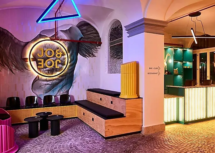 Jo&joe Hostel *